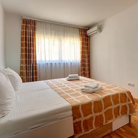 Apartments Villa Adriatic Tivat Exterior foto