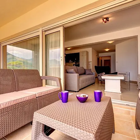 Apartments Villa Adriatic Tivat Exterior foto