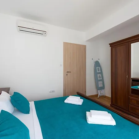 Apartments Villa Adriatic Tivat Exterior foto